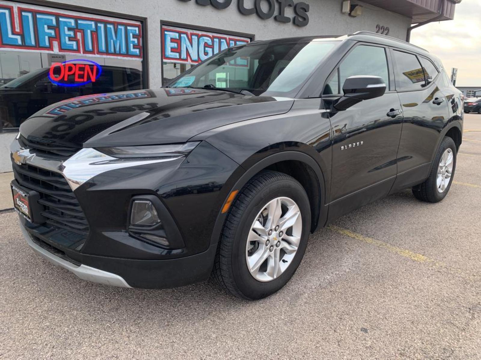 2021 BLACK /Jet Black Chevrolet Blazer LT (3GNKBHRS6MS) with an V6, 3.6L engine, 9-speed automatic transmission, located at 222 N Cambell St., Rapid City, SD, 57701, (866) 420-2727, 44.081833, -103.191032 - <b>Equipment</b><br>See what's behind you with the back up camera on the Chevrolet Blazer. This mid-size suv comes equipped with Android Auto for seamless smartphone integration on the road. This vehicle is a certified CARFAX 1-owner. The rear parking assist technology on the Chevrolet Blazer will p - Photo #1