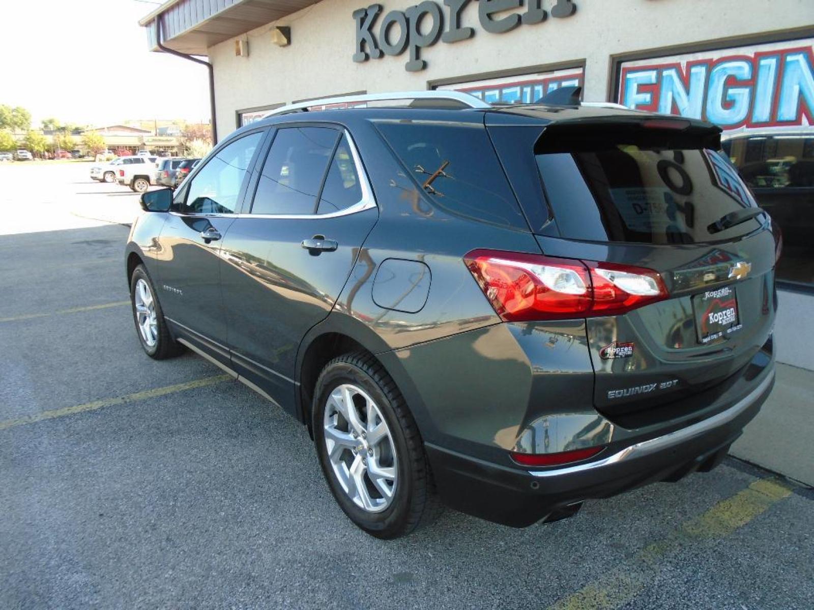 2019 Nightfall Gray Metallic Chevrolet Equinox LT (2GNAXVEX0K6) with an 2.0 liter 4 Cylinder Engine engine, 9-SPEED AUTOMATIC, ELECTRONICALLY-CONTROLLED WITH transmission, located at 222 N Cambell St., Rapid City, SD, 57701, (866) 420-2727, 44.081833, -103.191032 - This vehicle is a certified CARFAX 1-owner. This vehicle has a clean CARFAX vehicle history report. This 2019 Chevrolet Equinox is equipped with all wheel drive. Keep safely connected while in this Chevrolet Equinox with OnStar. You may enjoy services like Automatic Crash Response, Navigation, Road - Photo #6