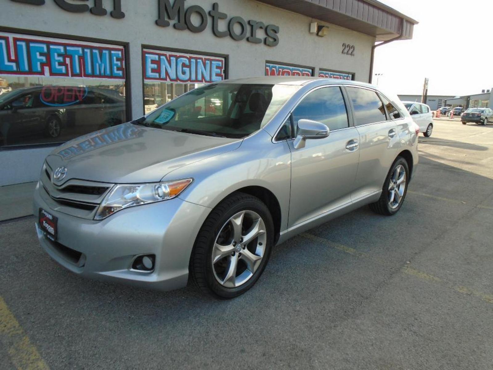 2015 SILVER Toyota Venza Base (4T3BK3BB3FU) with an V6, 3.5L engine, Automatic transmission, located at 222 N Cambell St., Rapid City, SD, 57701, (866) 420-2727, 44.081833, -103.191032 - Photo #1