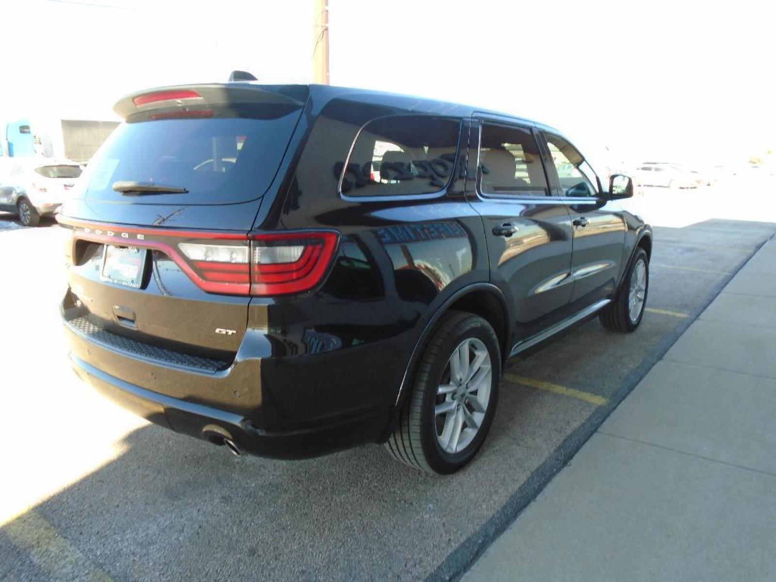2021 DB Black Clearcoat Dodge Durango GT (1C4RDJDG2MC) with an 3.6 liter V6 Cylinder Engine engine, 8-SPEED AUTOMATIC (850RE) transmission, located at 222 N Cambell St., Rapid City, SD, 57701, (866) 420-2727, 44.081833, -103.191032 - This Dodge Durango features a hands-free Bluetooth phone system. Protect it from unwanted accidents with a cutting edge backup camera system. Our dealership has already run the CARFAX report and it is clean. A clean CARFAX is a great asset for resale value in the future. The rear parking assist tec - Photo #4