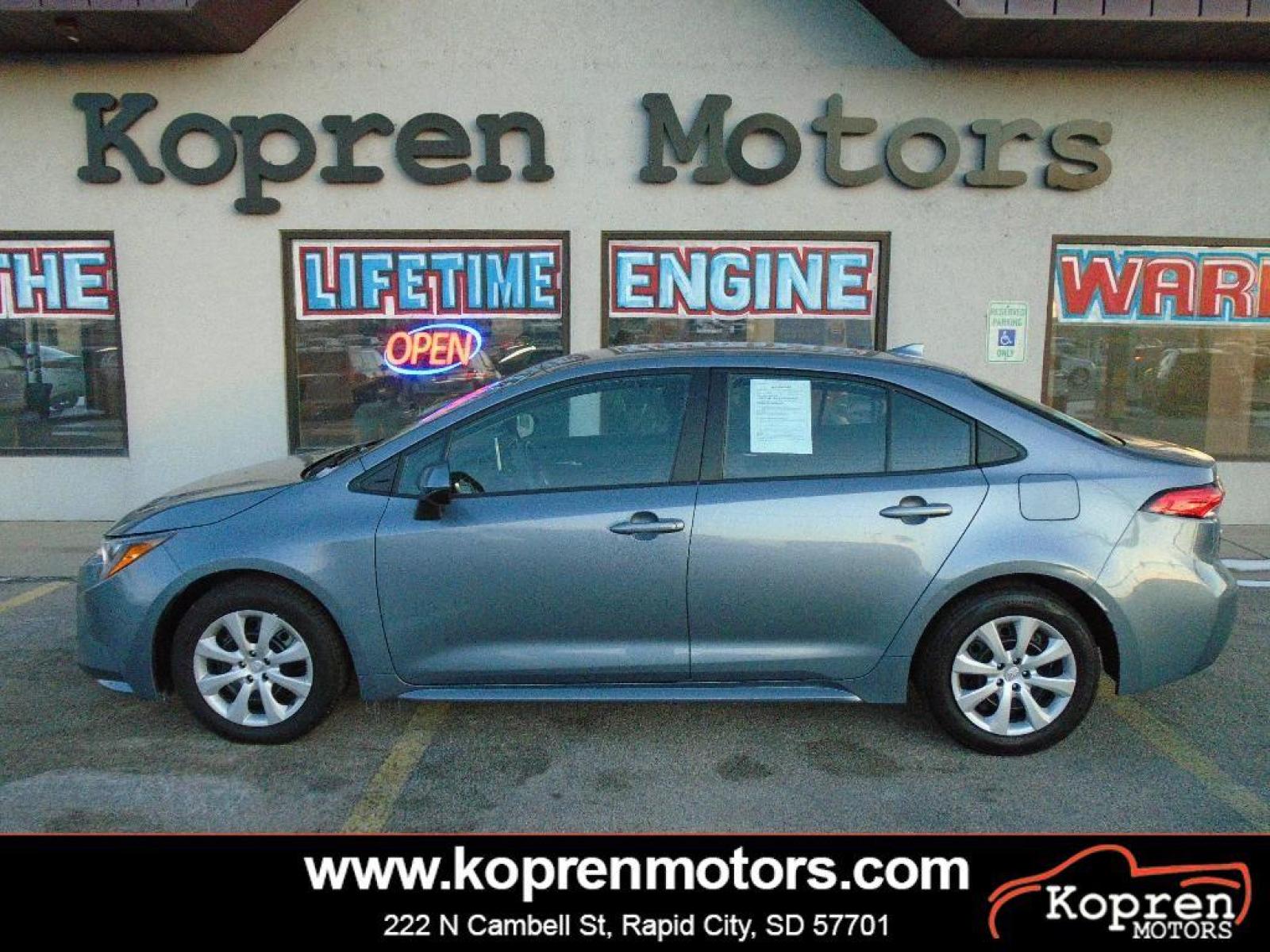2021 Celestite Toyota Corolla LE (5YFEPMAE2MP) with an 1.8 liter 4 Cylinder Engine engine, Continuously Variable (CVTi-S) transmission, located at 222 N Cambell St., Rapid City, SD, 57701, (866) 420-2727, 44.081833, -103.191032 - Bluetooth technology is built into this Toyota Corolla, keeping your hands on the steering wheel and your focus on the road. Protect this Toyota Corolla from unwanted accidents with a cutting edge backup camera system. with XM/Sirus Satellite Radio you are no longer restricted by poor quality local - Photo #0