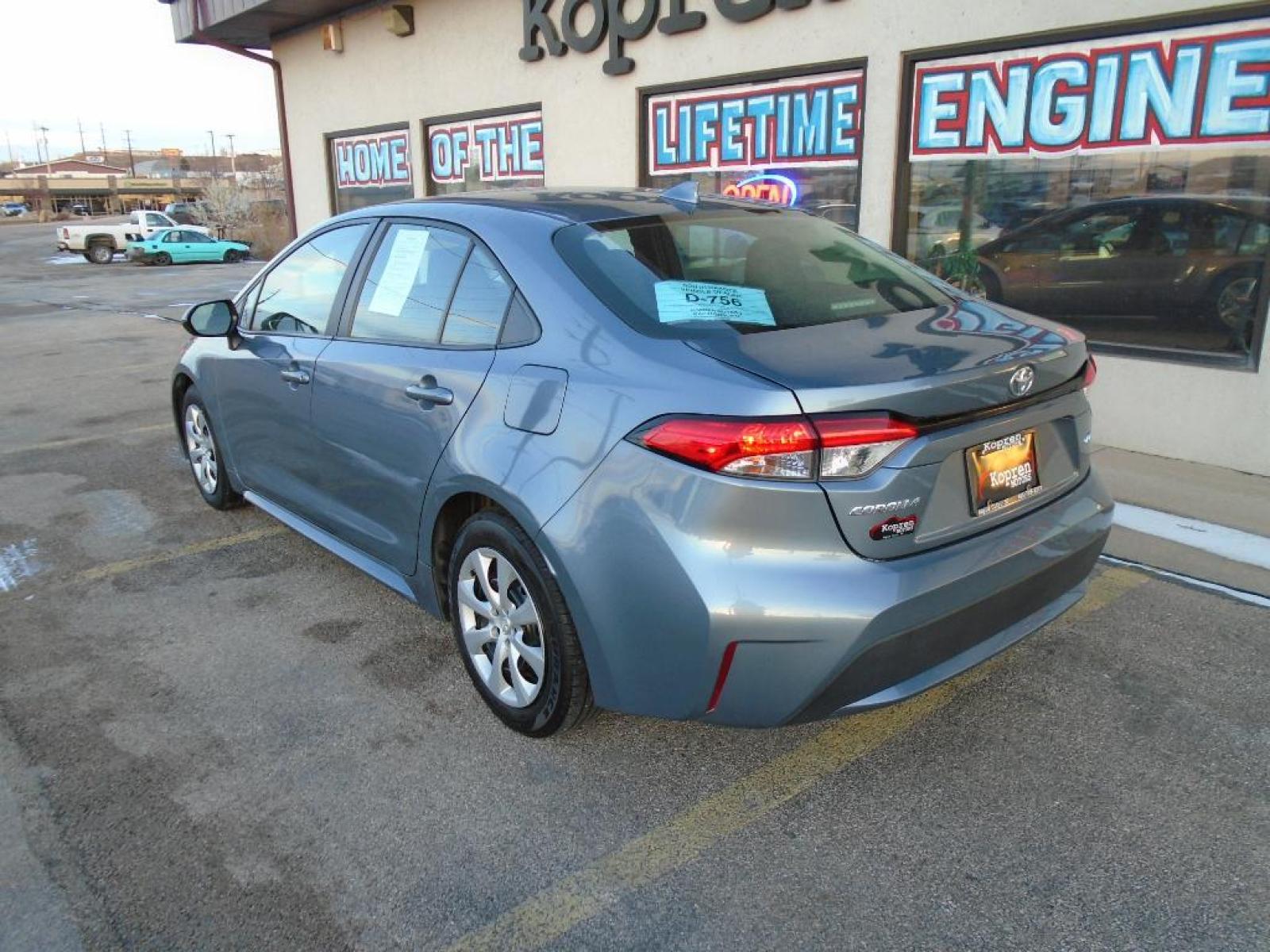 2021 Celestite Toyota Corolla LE (5YFEPMAE2MP) with an 1.8 liter 4 Cylinder Engine engine, Continuously Variable (CVTi-S) transmission, located at 222 N Cambell St., Rapid City, SD, 57701, (866) 420-2727, 44.081833, -103.191032 - Bluetooth technology is built into this Toyota Corolla, keeping your hands on the steering wheel and your focus on the road. Protect this Toyota Corolla from unwanted accidents with a cutting edge backup camera system. with XM/Sirus Satellite Radio you are no longer restricted by poor quality local - Photo #1