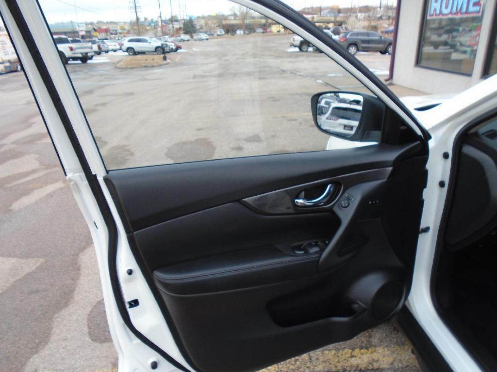 2020 WHITE Nissan Rogue SV (JN8AT2MV0LW) with an 2.5 liter 4 Cylinder Engine engine, Xtronic CVT Automatic transmission, located at 222 N Cambell St., Rapid City, SD, 57701, (866) 420-2727, 44.081833, -103.191032 - Good News! This certified CARFAX 1-owner vehicle has only had one owner before you. The state of the art park assist system will guide you easily into any spot. Our dealership has already run the CARFAX report and it is clean. A clean CARFAX is a great asset for resale value in the future. Expand t - Photo #9