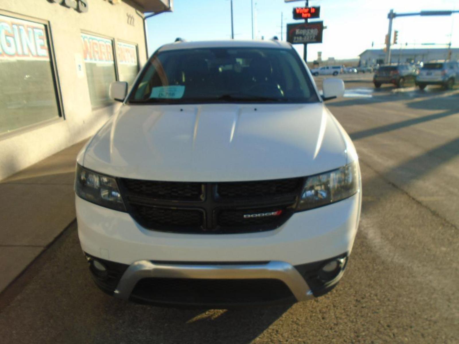 2018 WHITE /Black Dodge Journey Crossroad (3C4PDDGG4JT) with an 3.6 liter V6 Cylinder Engine engine, 6-SPEED AUTOMATIC 62TE transmission, located at 222 N Cambell St., Rapid City, SD, 57701, (866) 420-2727, 44.081833, -103.191032 - This 2018 Dodge Journey has a clean CARFAX vehicle history report. This vehicle features a hands-free Bluetooth phone system. This 2018 Dodge Journey embodies class and sophistication with its refined white exterior. This vehicle is equipped with all wheel drive. A third row of seating gives you - Photo #5