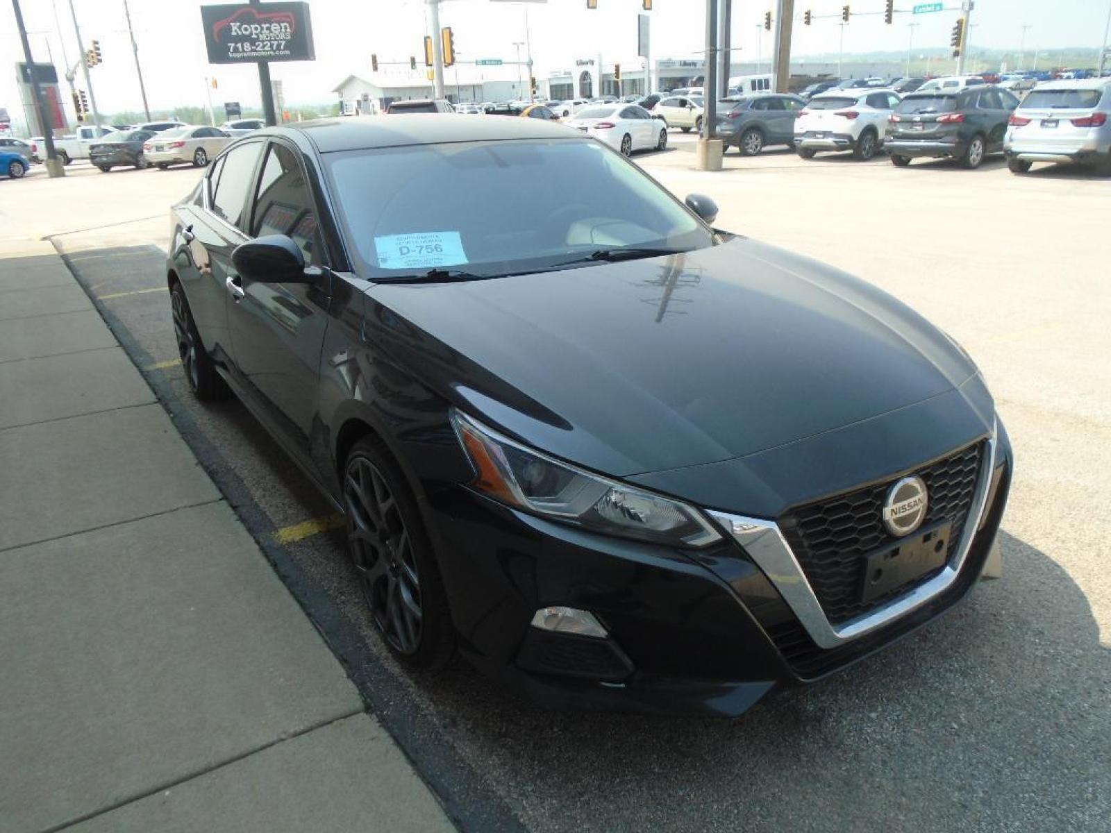 2020 Super Black /Charcoal Nissan Altima 2.5 S (1N4BL4BV1LC) with an L4, 2.5L engine, CVT transmission, located at 222 N Cambell St., Rapid City, SD, 57701, (866) 420-2727, 44.081833, -103.191032 - <b>Equipment</b><br>Bluetooth technology is built into this mid-size car, keeping your hands on the steering wheel and your focus on the road. Our dealership has already run the CARFAX report and it is clean. A clean CARFAX is a great asset for resale value in the future. See what's behind you with - Photo #4